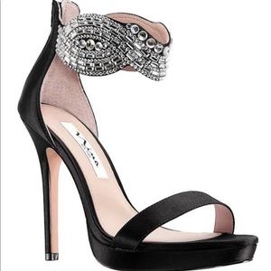 Nina Fayth - Glamorous High Heel Shoe